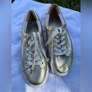 Lilly Pulitzer shoes size 9 very good condition